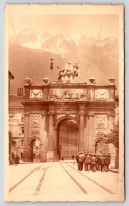 Austria Innsbruck Triumphal Arch Vintage Postcard - Picture 1 of 2