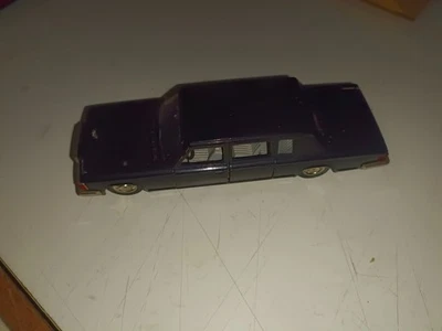 LIMOUSINE BERLINA USSR ZIL 115 SCALA 1:43 - Immagine 1 di 4