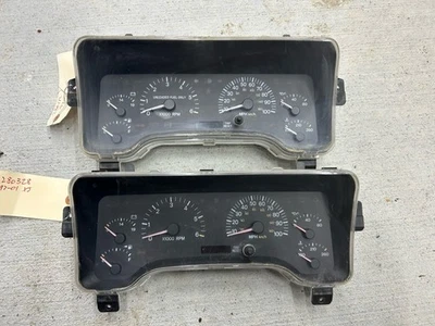Cuadro de instrumentos velocímetro Jeep Cherokee XJ 97-01 calibre 6 280K 56010192 Foto 1 de 3