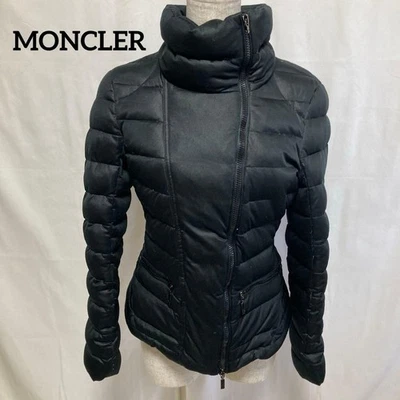 Jaqueta blusa feminina Moncler ajuste justo tamanho 1 preta  - Imagem 1 de 4