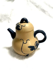 Vintage Yixing Clay Mini Teapot Chinese Pottery Handmade signed - Bild 1 von 12