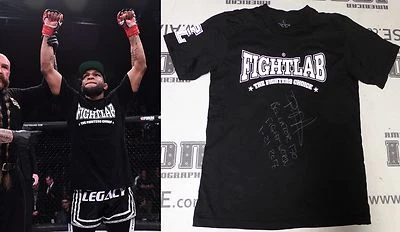Camisa Usada Firmada por Paul Daley Bellator 170 Lucha Usada BAS Beckett Certificado de Autenticidad UFC Auto'd Foto 1 de 4