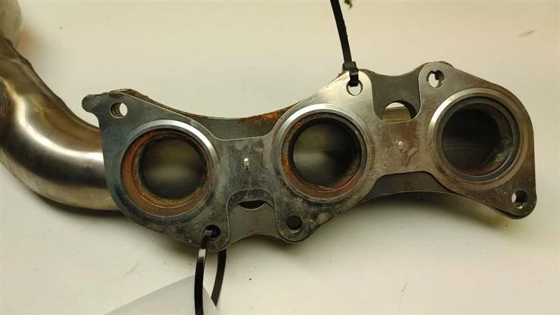 Toyota 4runner 2009 colector de escape OEM Foto 1 de 4