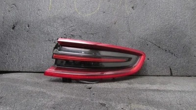 Passenger Tail Light Quarter Panel Mounted Fits 15-18 PORSCHE MACAN 1135557 - Image 1 of 4