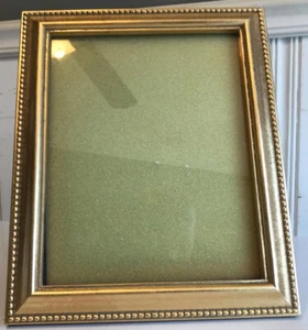 Dennis Daniels 8 x 10 Gold Leaf Pedestal H/V Standing or Hanging Picture Frame - Picture 1 of 10