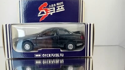 Kingstar Giocattolo Mini Auto Hyundai Scoupe 1:32 Made in Korea Near Mint In ... - Immagine 1 di 4