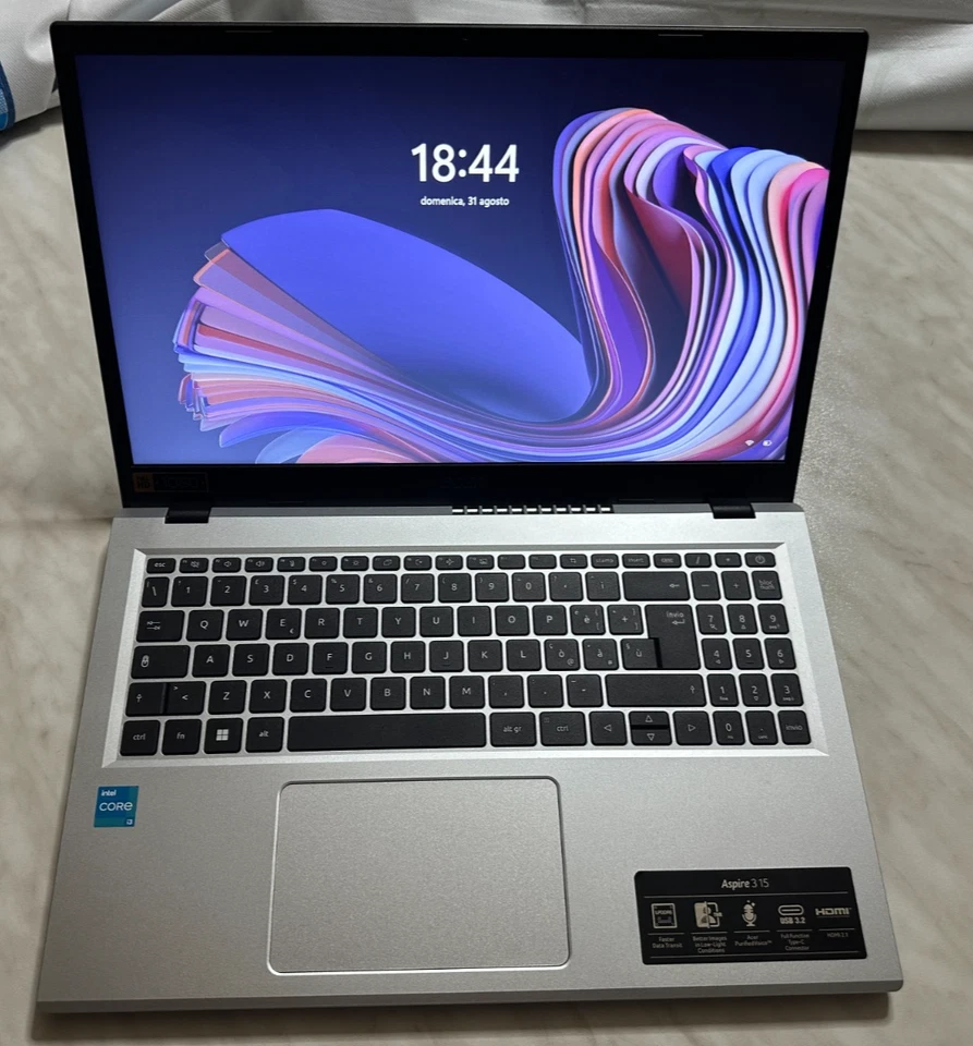 Acer Aspire A315-510P - 2023 (Intel Core i3-N305 - 3,80 GHz, Intel UHD Graphics) - Immagine 1 di 4