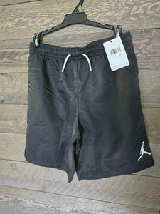 Boy’s Nike Air Jordan Jumpman Athletic Basketball Shorts Black Youth XL - Picture 1 of 2