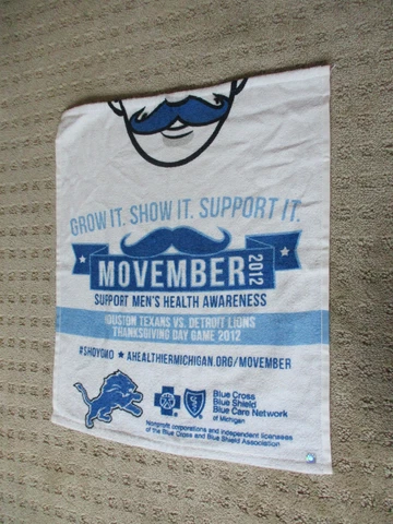 DETROIT LIONS 2012 THANKSGIVING FAN TOWEL SGA * Cover