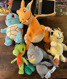 Lote de 5 Pokemon Peluche Squirtle Charizard Meowth Treecko Banette Pokemon Center - Imagen 1 de 12