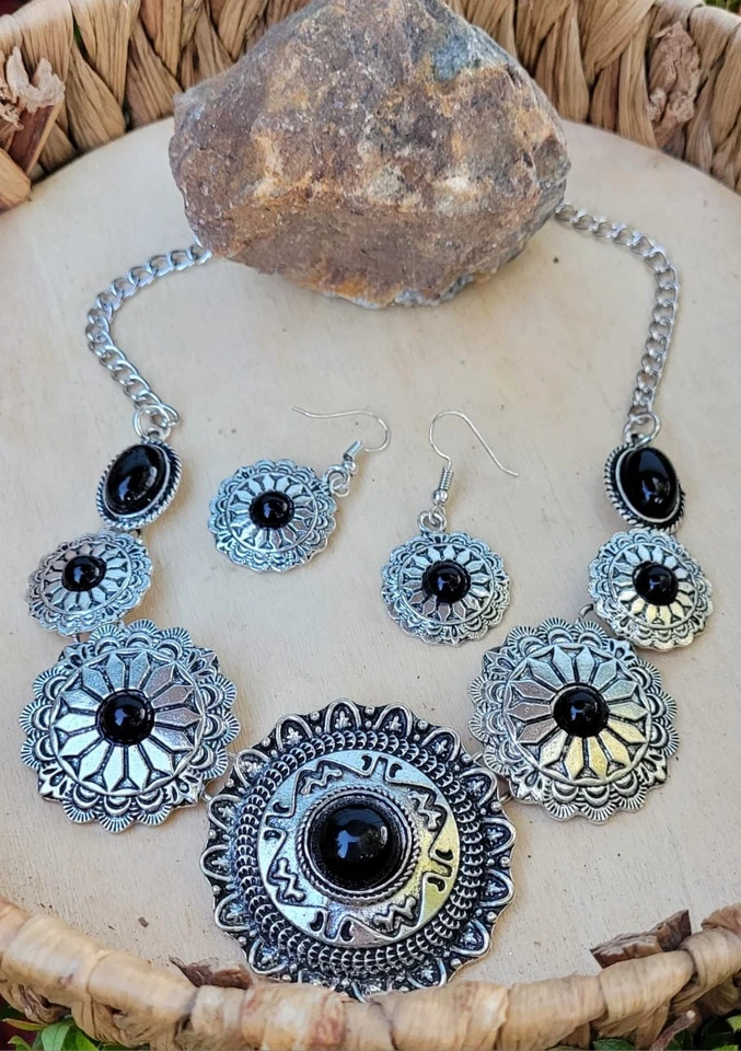 Juego de pendientes collar vintage con incrustaciones de círculo turquesa negro para mujer Foto 1 de 1