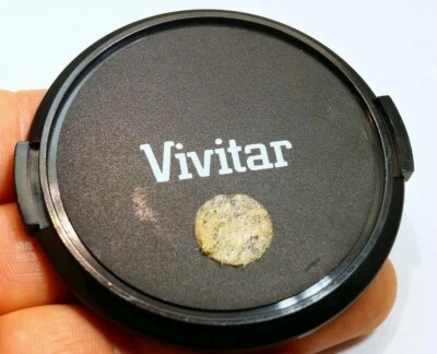Vivitar 62mm Front Lens cap snap on genuine for 28mm f2.5  - Image 1 of 4