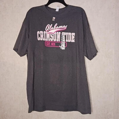 Camiseta Jerzees Alabama Crimson Tide Para Hombre Talla 2XL Gris Con Escritura Rosa NCAA Foto 1 de 4