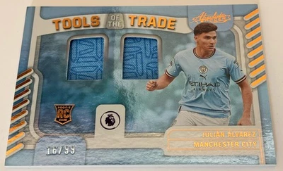 Julián Álvarez RC 2022-23 Crónicas Herramientas Absolutas del Oficio #/99 Foto 1 de 2