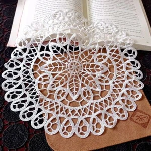 4Pcs/Lot White Vintage Embroidered Lace Doilies Flower Placemats Coasters 6inch - Picture 1 of 9