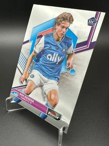 2023 Topps Finest MLS - Ben Bender #5 RC - Charlotte FC - Picture 1 of 2