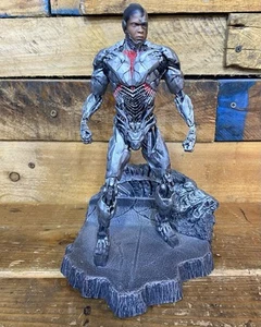 Rare Cyborg statue DC Diamond Select figure justice league 1/10 Scale - Picture 1 of 8