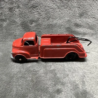 Vintage Carter Tru-Scale Mini Tru-Toy Wrecker Tow Truck Pressed Steel 6” - Image 1 of 4