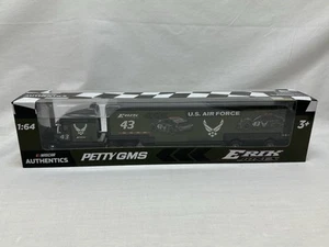 Erik Jones #43 U.S. Air Force Hauler 1:64 Nascar Authentics Lionel Racing 2022 - Picture 1 of 5
