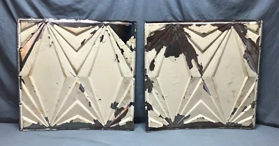 Antigo par de painéis de teto de estanho Art Deco 2' x 2' branco gasto 24" quadrado antigo 1067-24B - Imagem 1 de 4