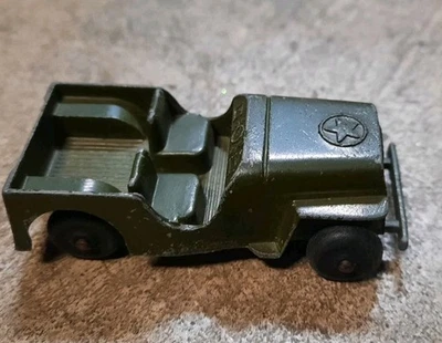 老式 Tootsietoy 吉普军队军用玩具金属车军用绿色 — 第 1/4 张图片