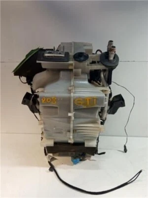 NN108411U5450 Calefacción PEUGEOT 208 (01.2012-&GT;) 2012 77138 Foto 1 de 4