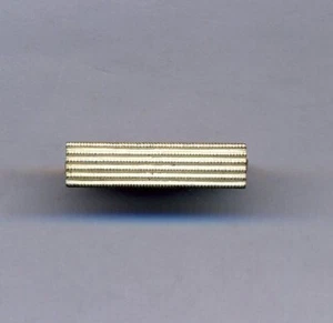 GRADE METAL POUR COIFFURE. SOUS-LIEUTENANT. Argenté. Var.01 (L37) - Picture 1 of 2