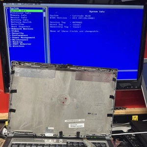 Dell Latitude D630 Laptop für Ersatzteile OHNE Bildschirm / ohne Adapter / ohne HDD / RAM - Bild 1 von 7