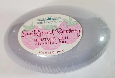 Bath & Body Works Sun Ripened Raspberry Moisture-Rich cleansing bar 5 oz - Image 1 of 4