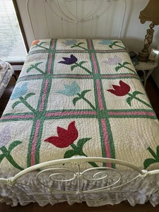 Edredón vintage cosido a mano acolchado apliques de tulipán colores surtidos 80X64 - Imagen 1 de 15