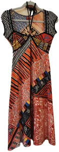 Save the Queen dress. Size M. excellent condition with fun wood/bead work - Picture 1 of 16