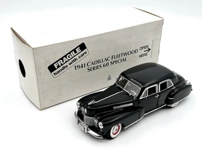 Cadillac Fleetwood Series 60 Special Black 1:24 Diecast Danbury 1941 como nuevo en caja Foto 1 de 4
