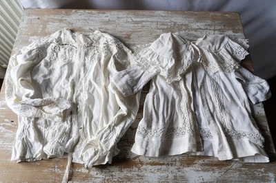Lot de 2 Vêtements anciens chemise enfants mercerie dentelle broderie - Photo 1/4