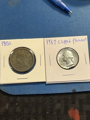 Centavo grande 1851 y cuarto de planchet recortado 1967 Foto 1 de 2