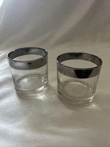 2 Vintage MCM Dorothy Thorpe Silver Rim Rocks Lowball Whiskey Glasses 8oz - Picture 1 of 6