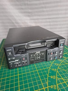 JVC BR-DV3000E  - Photo 1 sur 5