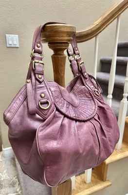 Bolso grande Steven by Steve Madden de cuero malva blanco y negro bolsillos forrados de tela Foto 1 de 4