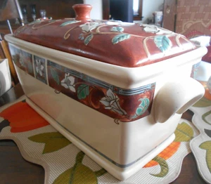 Mission Flower Bread Box (w lid) 17" W Pfaltzgraff Stoneware White Red Green ! - Picture 1 of 12