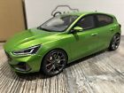 1/18 OTTO FORD FOCUS MK5 ST GREEN  Inc 5 Sets Of Free Number Plates