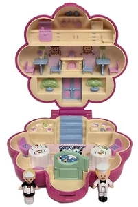 Vintage 1990 Polly Pocket Mr fry's restaurant set Complete Bluebird Toys Pink - Picture 1 of 9