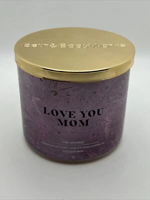 BATH & BODY WORKS LIMONADA ROSA LOVE YOU MAMÁ VELA LUMINARIA 3 MECHAS 14,5 OZ Foto 1 de 4
