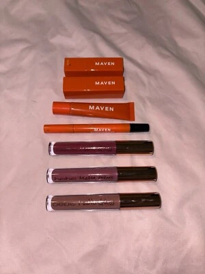 Lip Stick - Image 1 of 4