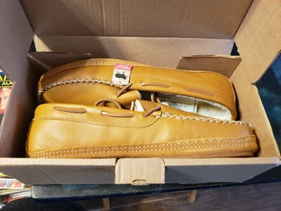 Size 14 MENS genuine Leather And Wool Slippers New In Box - Image 1 of 4