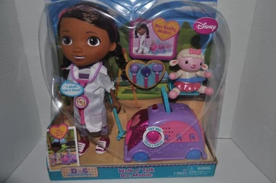 Disney Doc McStuffins Walk N Talk Doc Muñeca Móvil Juego Foto 1 de 4