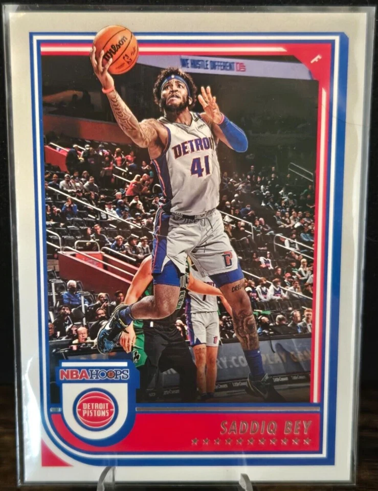 Hoops - 2022 - Saddiq Bey - #62 Detroit Pistons - W - Card - Image 1 of 2