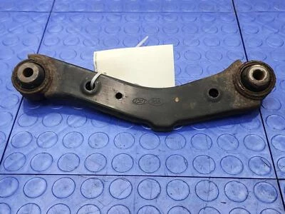 Braço de controle superior traseiro 13-18 Hyundai Santa Fe Sport 2.4L AWD lado esquerdo ou direito - Imagem 1 de 4