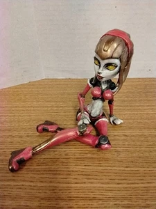 Courtney Gears / Ratchet & Clank Video Game Series - Picture 1 of 7