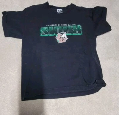Camiseta Hockey Universidad de Dakota del Norte Y Lucha Sioux Mediana 100% ALGODÓN Foto 1 de 2