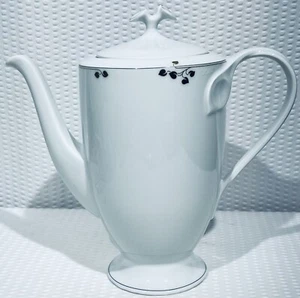 (1) ~ HUTSCHENREUTHER RIVOLI Fleuron Teapot 9 1/2”~ NEW!! - Picture 1 of 9
