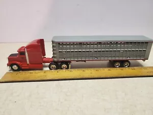 Toy Ertl 1/64th Peterbilt Semi Truck With Cattle Hauler Trailer - Picture 1 of 6